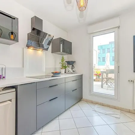 Apartment Standing, Balcon Avec Vue, Clim, Tt Equipe Confort
